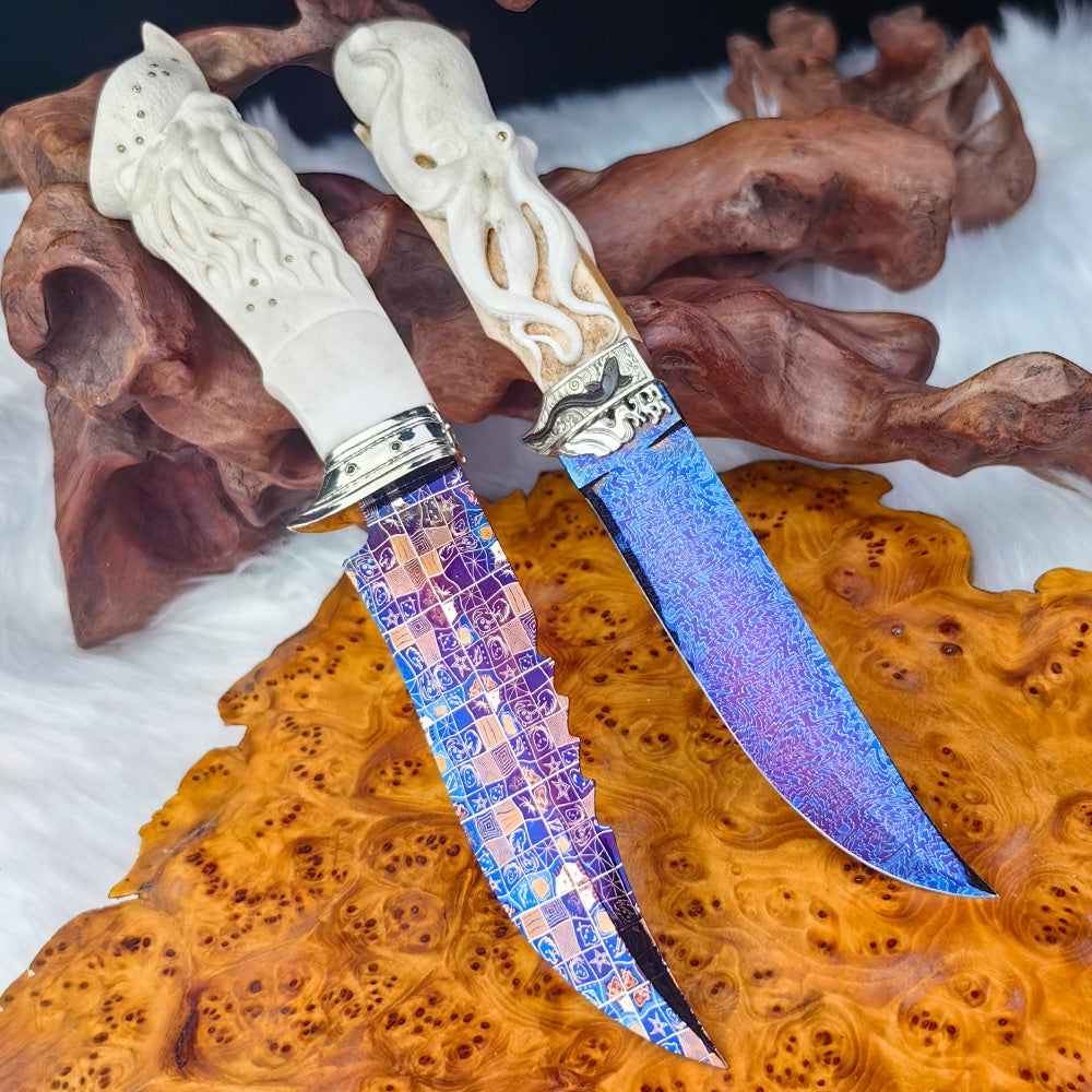 Hand-engraved Fixed Blade Knife in Mosaic Damascus