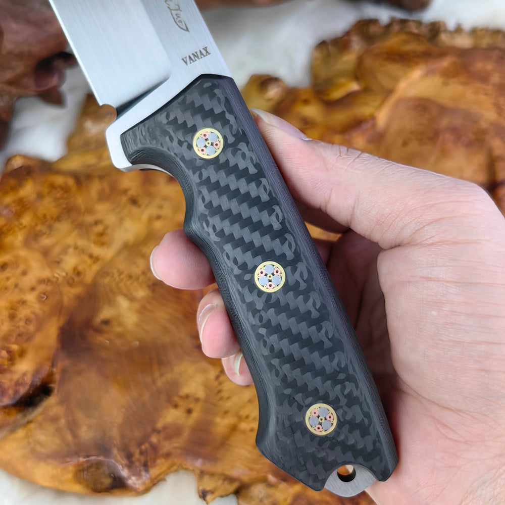 Full Tang Hunter in Vanax Steel with Carbon Fiber