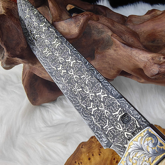 Custom Hunter in Mosaic Damascus Engraved with Gold