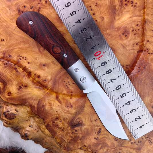 Pocket Knife in K890 with Desert Ironwood
